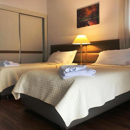 Chateau Linza Resort Tirana Esterno foto