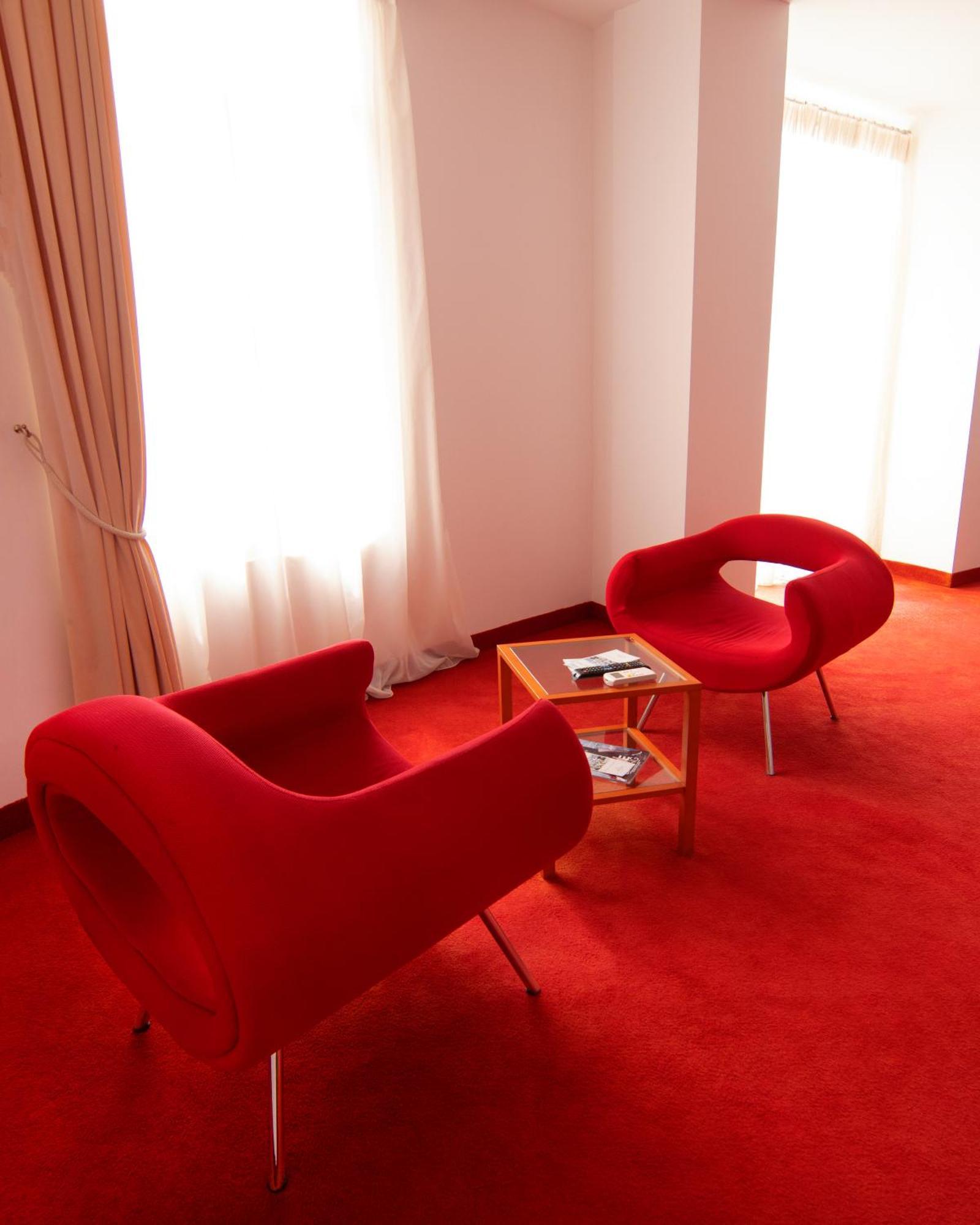 Chateau Linza Resort Tirana Esterno foto