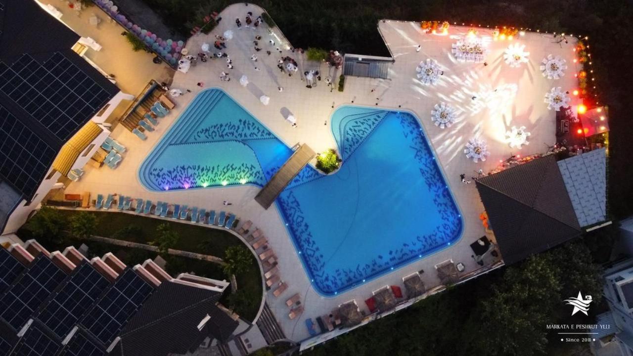 Chateau Linza Resort Tirana Esterno foto
